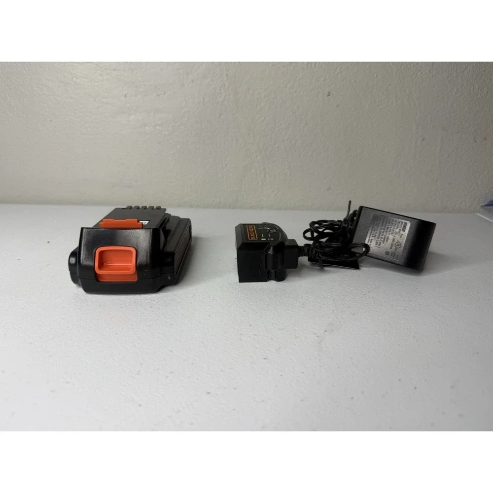 BLACK+DECKER 20V Lithium-Ion Battery LBXR20 With Charger
